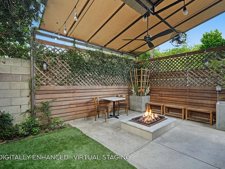 18748 1/2 Collins St — Photo 20