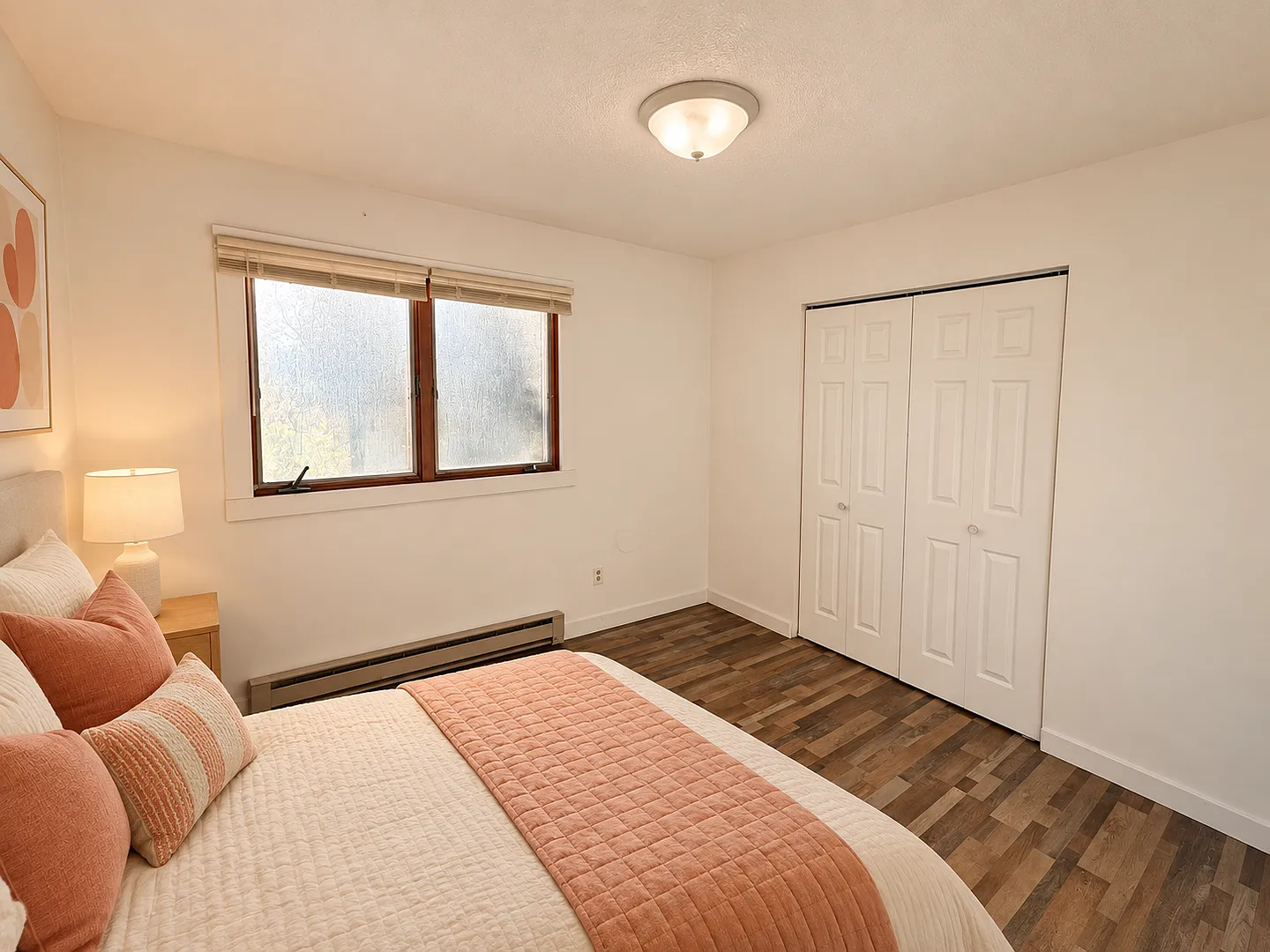 Breakfast Bar Mornings & Cozy Evenings in this Great 2 BDRM! — Photo 3