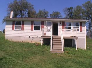 1563 Pleasant Valley Rd, Oakland, MD 21550