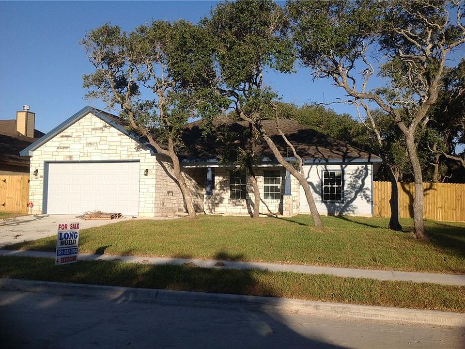 1st image of 2413 Country Oaks Cir