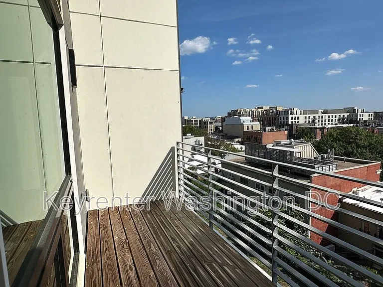 1460 Belmont St NW #204 — Photo 6