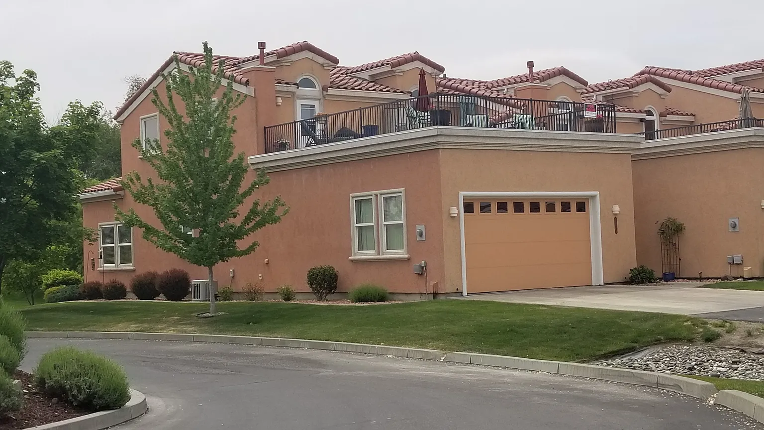 176 Bradley Blvd photo 1