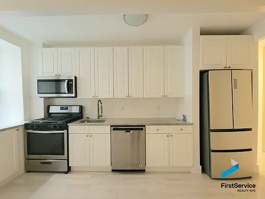 Rented by FirstService Realty (legacy) | media 9