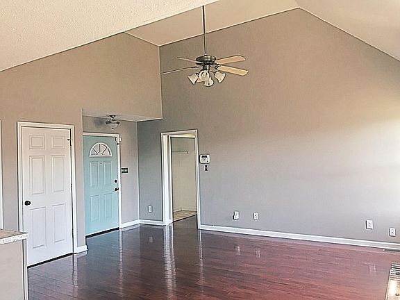 4th image of 3530 Sandpiper Dr