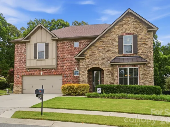 1385 Cilantro Ct, Tega Cay, SC 29708