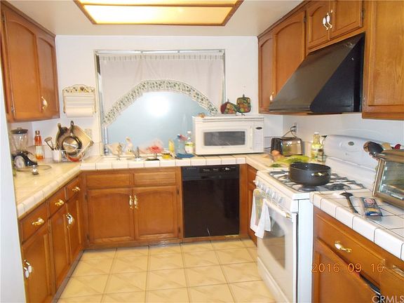 4th image of 24855 Otis Dr