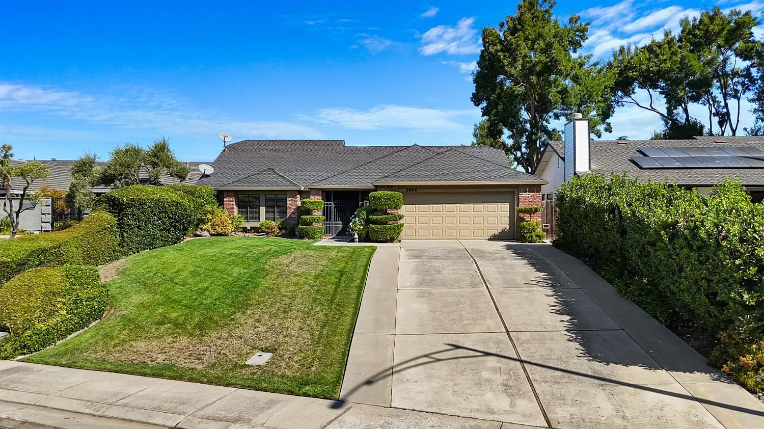 2625 Canyon Creek Dr photo 1