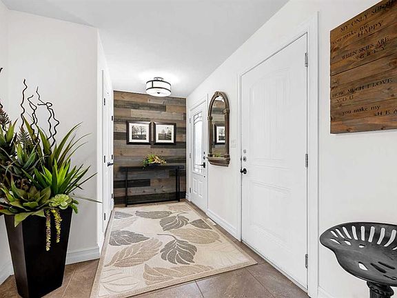 4th image of 1315 W 47a Ave