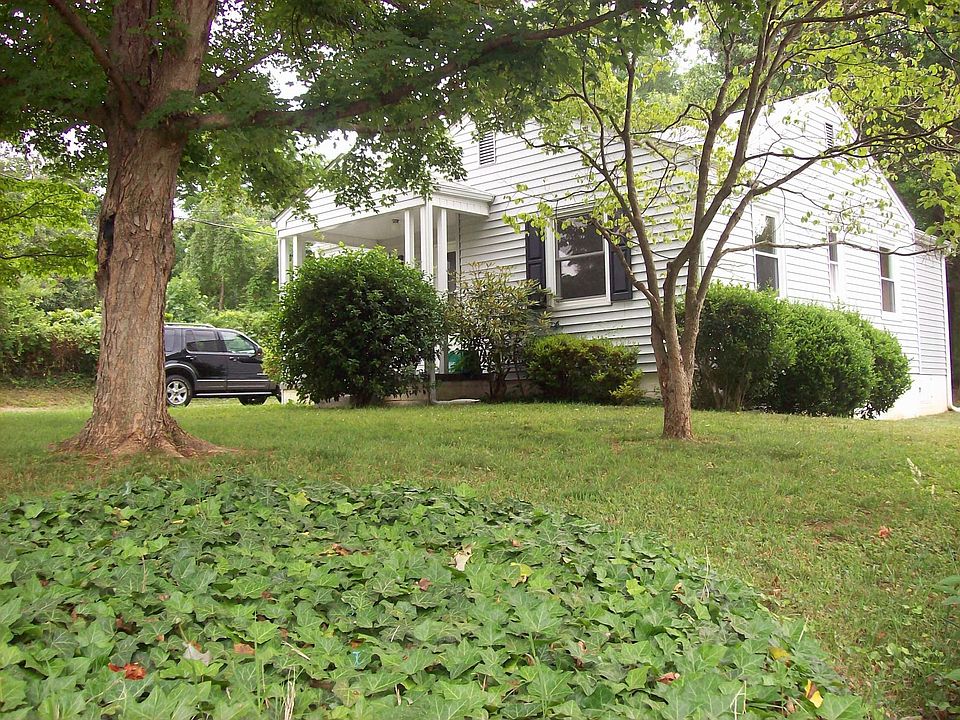 2212 Sherwood Dr. 