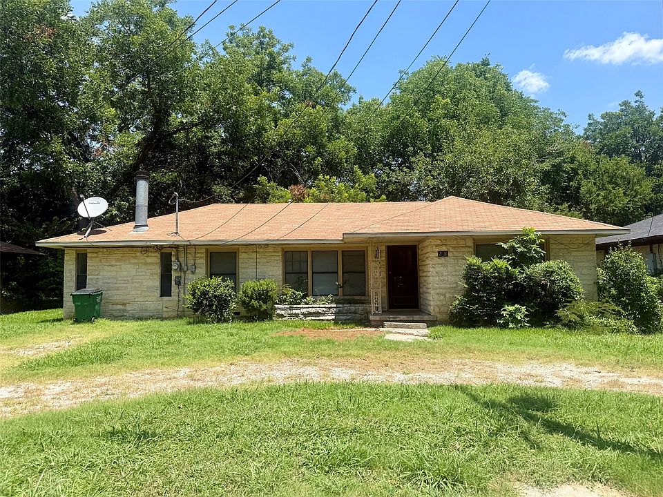 1st image of 215 W Tennie St