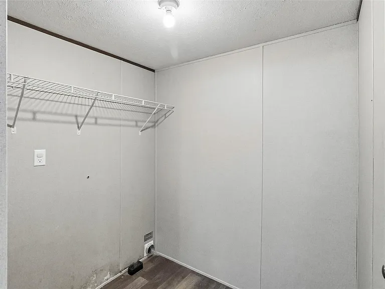 908 Turney Ln — Photo 20