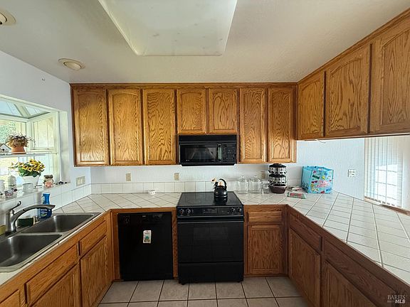 5th image of 46960 Fox Rock Road