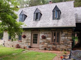 8 Kohler Rd, Blairstown, NJ 07825