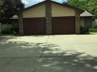 117 W Collins St, Midland, MI 48640