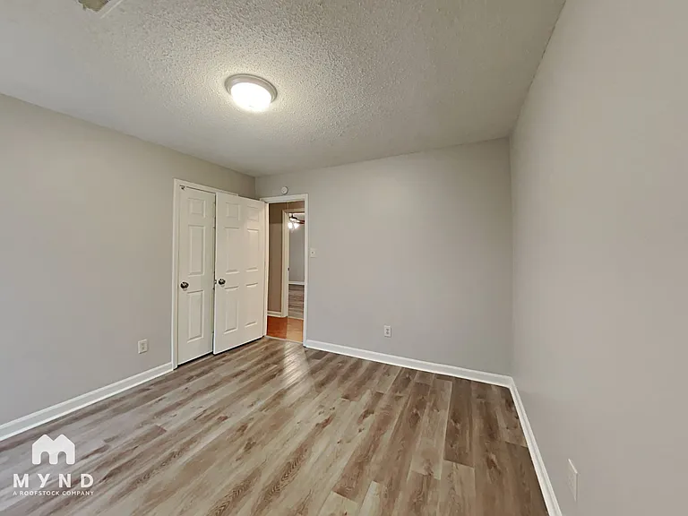 464 Windridge Point — Photo 18