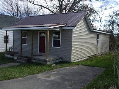 1st image of 228 Plumley Ave