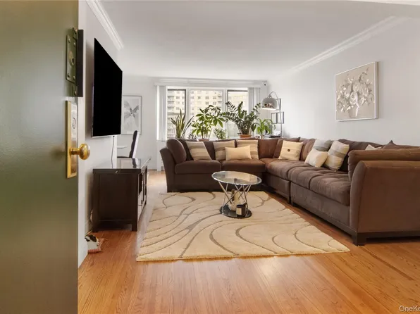 609 Kappock Street #8G, Bronx, NY 10463