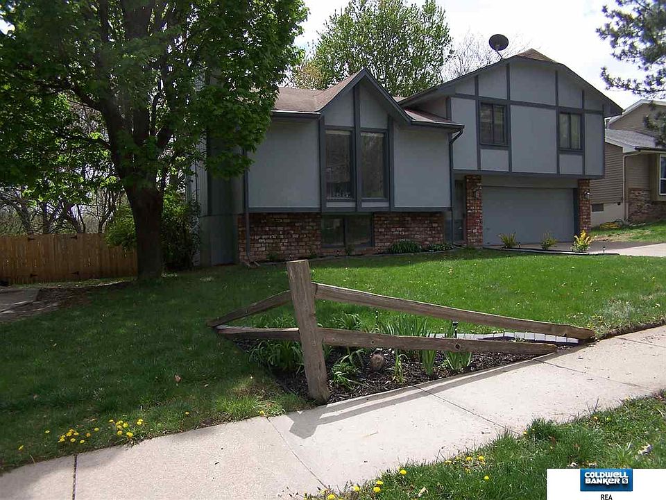 1st image of 3725 Leawood Dr