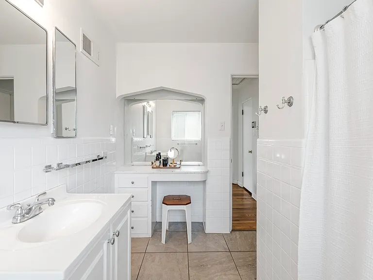 4546 Lowell Blvd #R — Photo 7