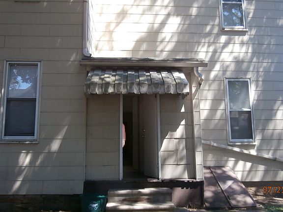 2nd image of 744 Wayne Ave #65732791