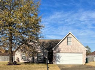 1368 Custer Dr E, Southaven, MS 38671