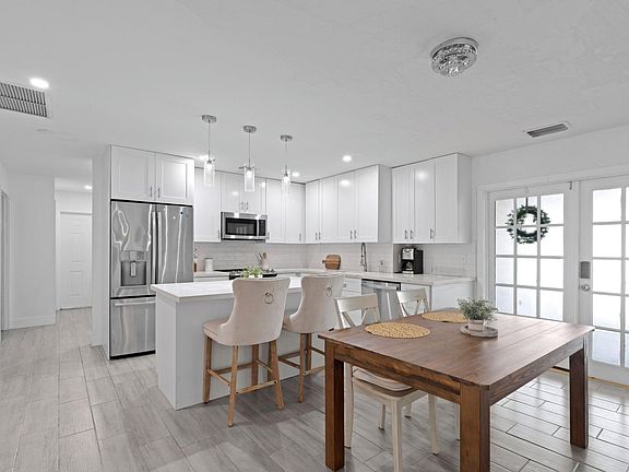 5th image of 5285 Sunrise Blvd #M