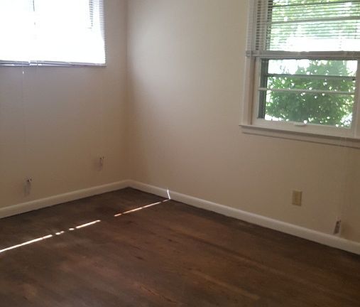 4th image of 2104 Hardie Ct