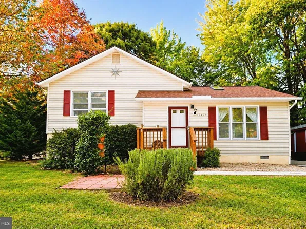 12423 San Jose Ln, Lusby, MD 20657