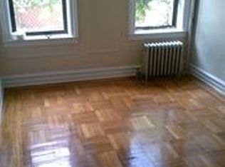 8907 102nd St, Richmond Hill, NY 11418