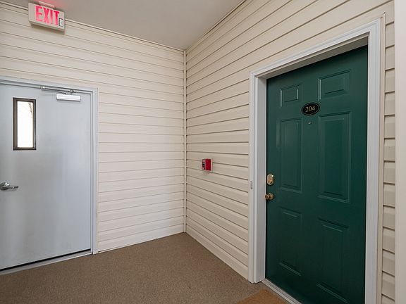 4th image of 2904 Brighton Beach Pl #2204