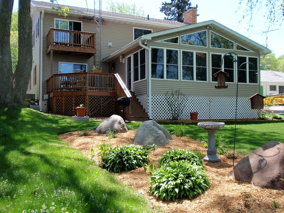 1st image of 9116 Lake Park Dr
