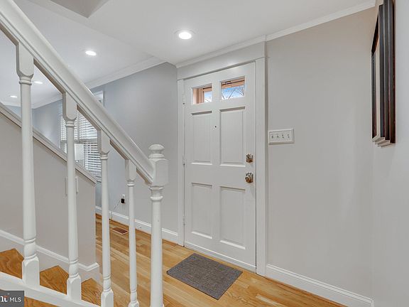 5th image of 2530 Bull Run Ct