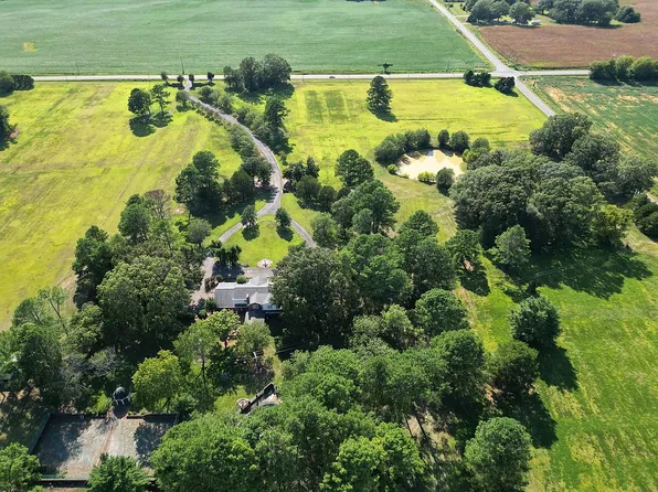 10560 County Line Rd, Leighton, AL 35646