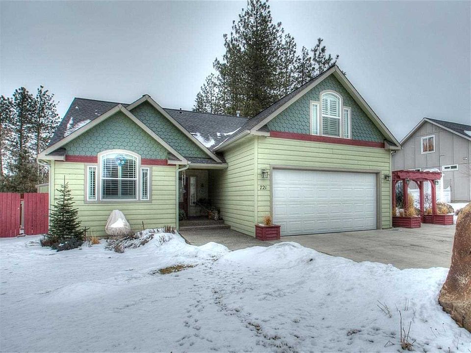1st image of 721 S Evergreen Dr