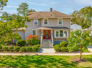 802 Chicago Ave, Downers Grove, IL 60515