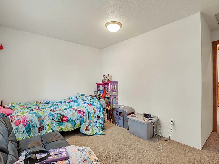 5550 SE Foxfire St — Photo 11