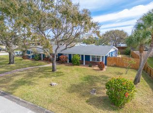 560 Capri Rd, Cocoa Beach, FL 32931