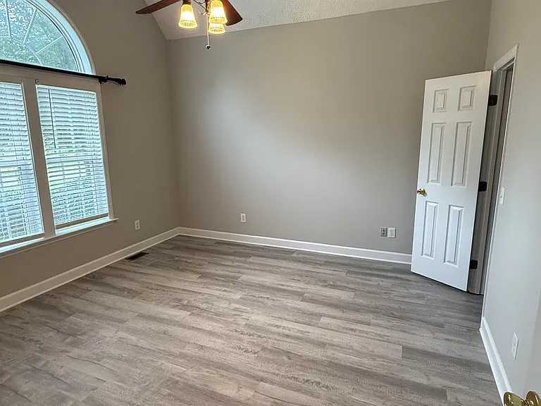 131 Trace Dr — Photo 6