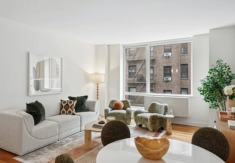 Step into the stylish interiors of Arbor, where modern design meets comfort. Enjoy spacious living areas filled with natural light and inviting decor, perfect for relaxing or entertaining. Schedule your tour today to learn more!