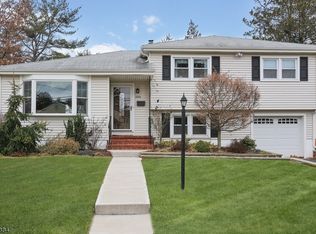 100 Bellevue Ter, Bloomfield, NJ 07003