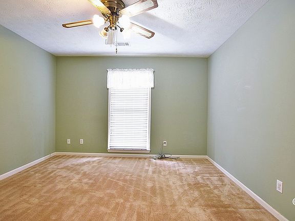 5th image of 6306 Olde Towne Dr