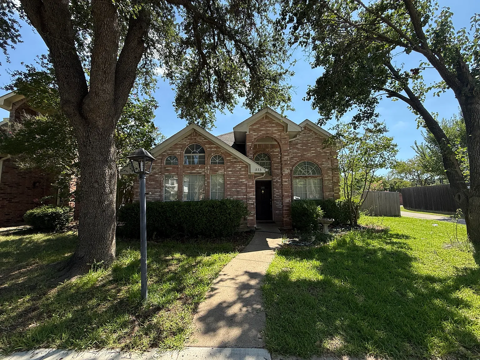 3 bed, 2.5 bath, 1846 sqft, $2,700 — Photo 1