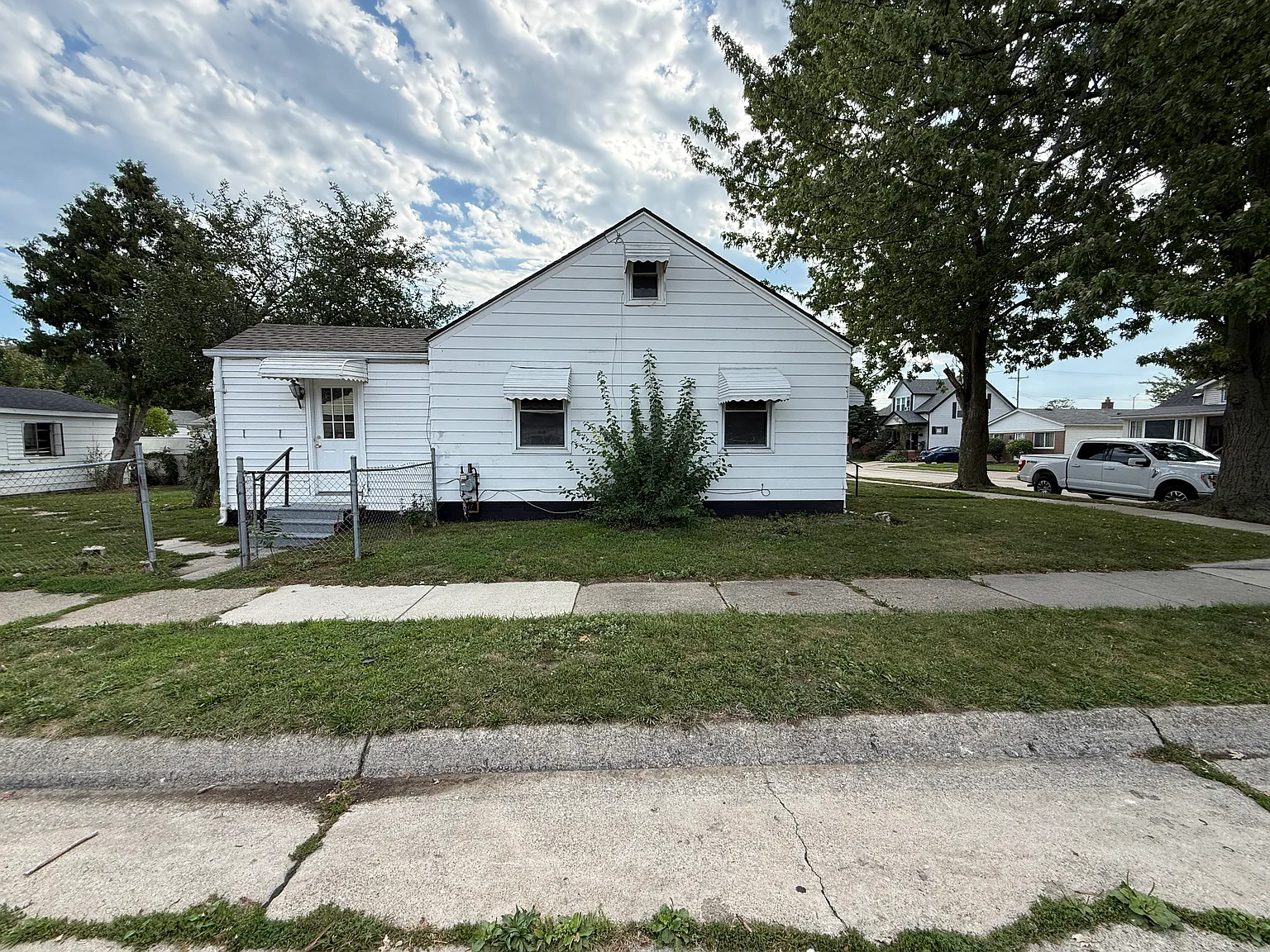 2 bed, 900 sqft, $1,250 — Photo 2
