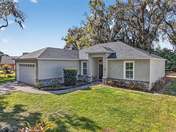 2nd image of 1242 Palmetto Rd