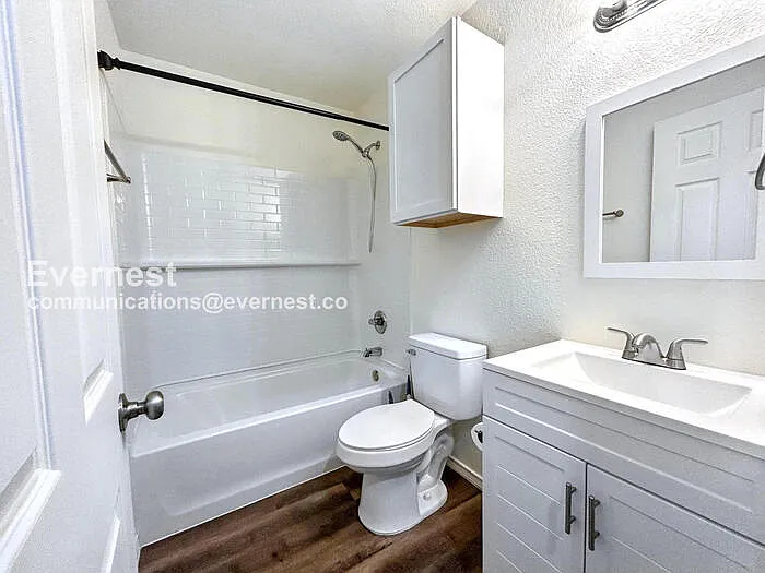 230 Debus Dr #100B — Photo 13