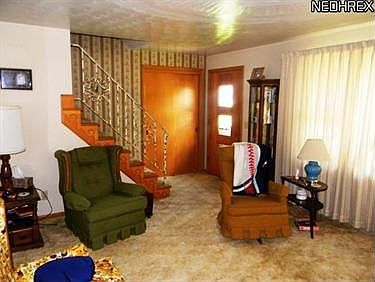 4th image of 2645 Gilbert Ave NE