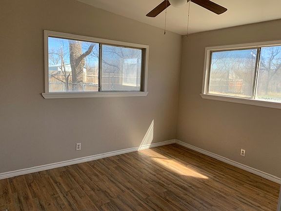 5th image of 1013 Clearwater St