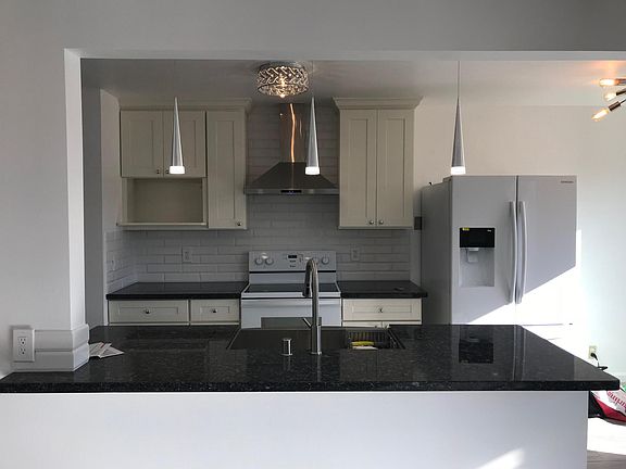 Bar Scene Kitchen Island Open feel