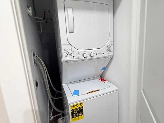 2nd image of 1015 N 45th St #3