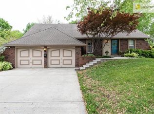 1903 SW 3rd St, Lees Summit, MO 64081